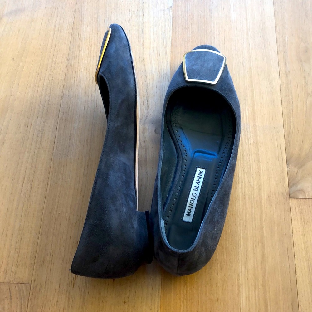 Grey manolo blahnik size 37 very good condition. Wore it 3 times - Picture 2 of 7